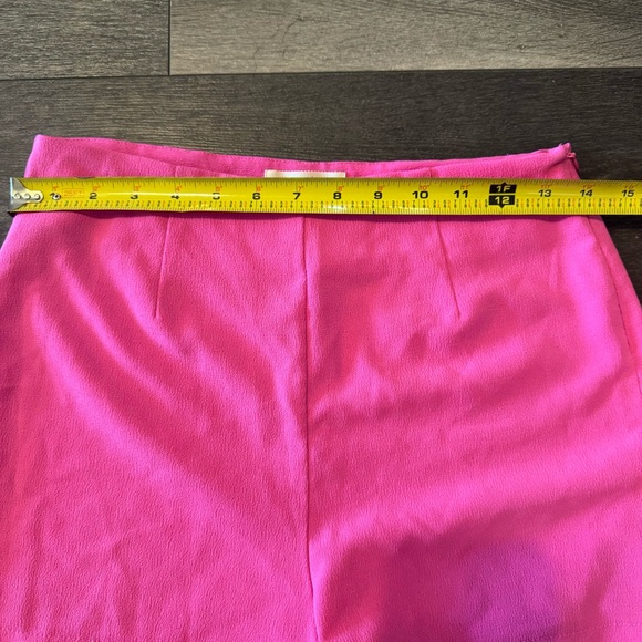 Monteau size Medium Pink High Waisted Scalloped Hem Shorts - Picture 4 of 10